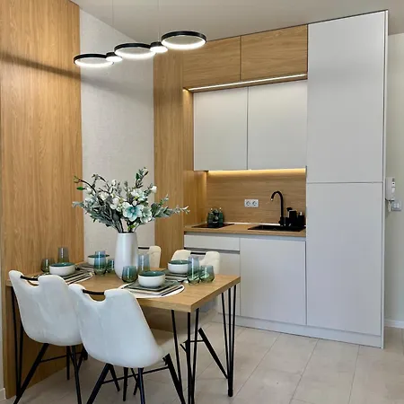 Domenico Luxury ساني بيتش